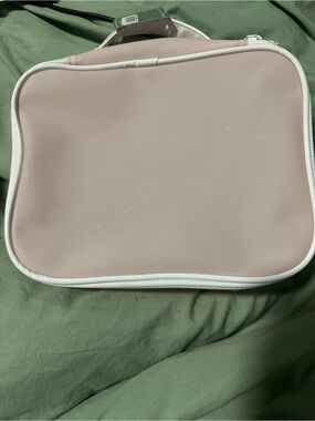 4/$15 Ulta beauty pink cosmetic case
